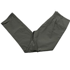 Athleta 8 Grey Straight Leg Back‎ Zip and Zipper Pocket Nylon Blend